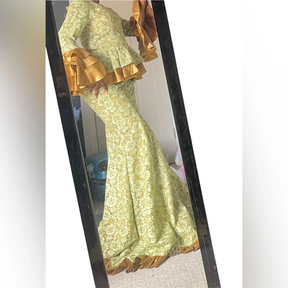 Nigerian lace Aso Ebi two-piece set peplum top with dramatic ruffled sleeves - Picture 3 of 6